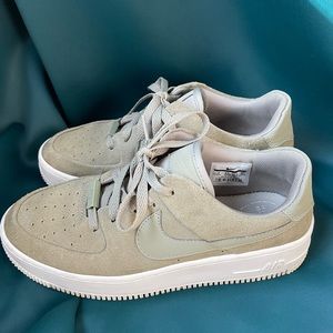 Nike Air Force 1 Sage Low
